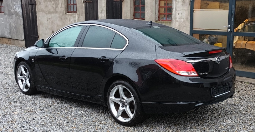 Opel Insignia cena 18900 przebieg: 117500, rok produkcji 2011 z Łazy małe 137